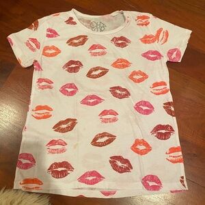 Chaser Woman’s Size Small Lips T-Shirt. Fair Condition.